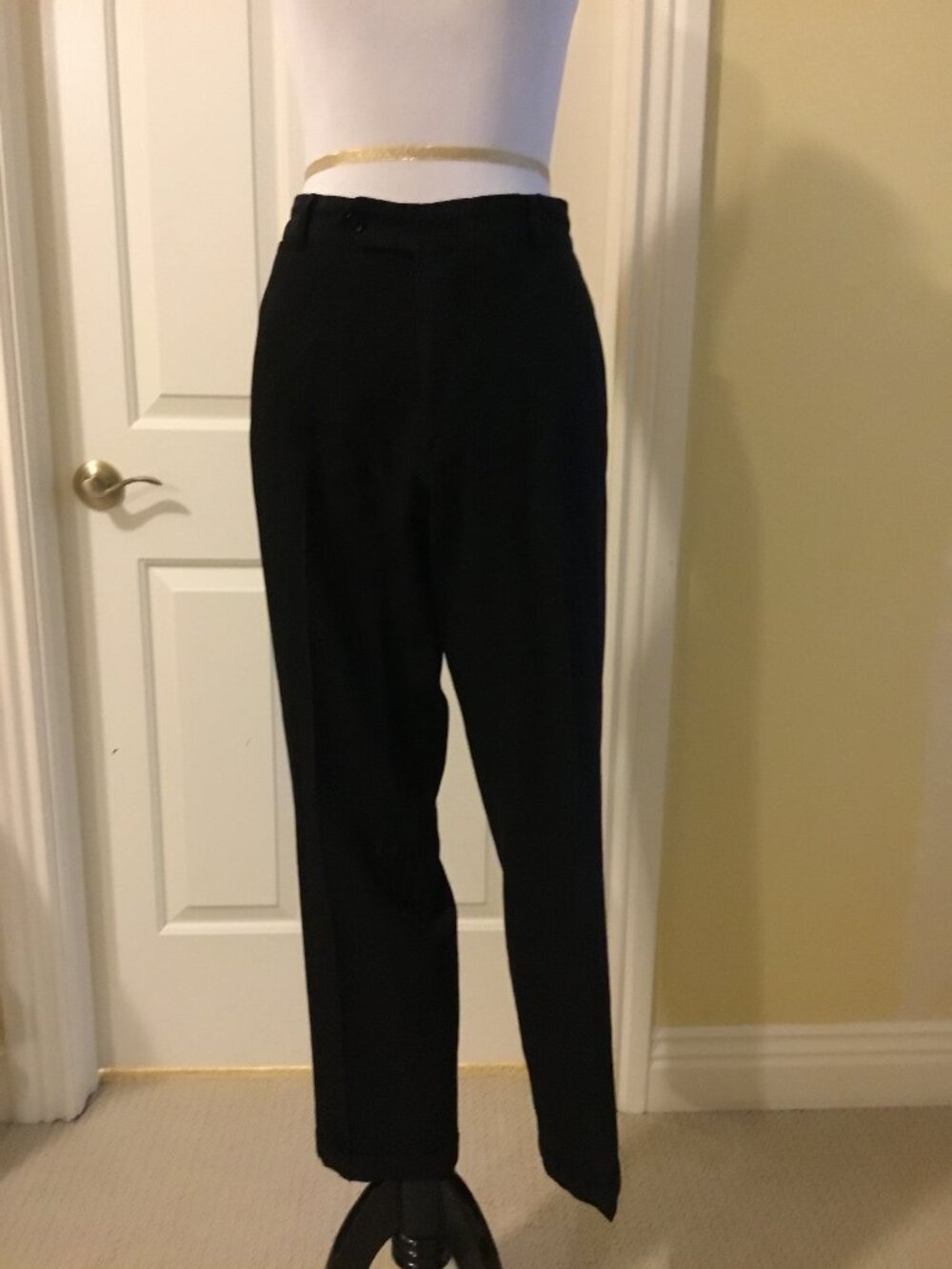Dolce & Gabbana Black Wool Tailored Straight Leg Trousers IT 40